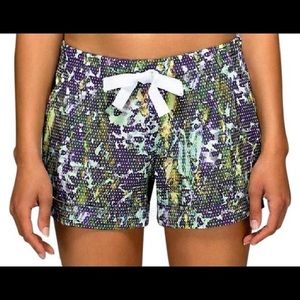 Lululemon Floral Spring Breakaway Shorts Size 4
